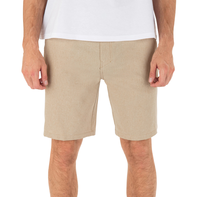 Phantom Flow Shorts Khaki